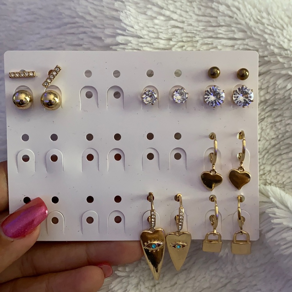 Amazon Earrings set